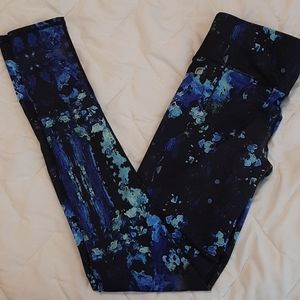 Fabletics patterned leggings